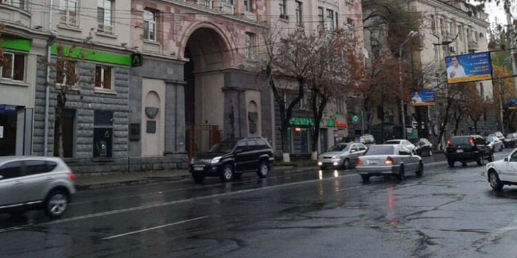 Մեկ ամիս փուլ առ փուլ միակողմանի փակ են լինելու Մոսկովյան փողոցի առանձին հատվածներ