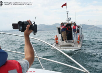 ԶԼՄ ներկայացուցիչները Սևանա լճում  հետևել են ՆԳՆ Ջրային պարեկային ծառայության և Փրկարար ծառայության աշխատանքներին