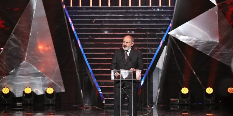 Որքա՞ն կարժենա «Մեր ժամանակների հերոսը» մրցանակաբաշխության անցկացումը. «Ժողովուրդ»