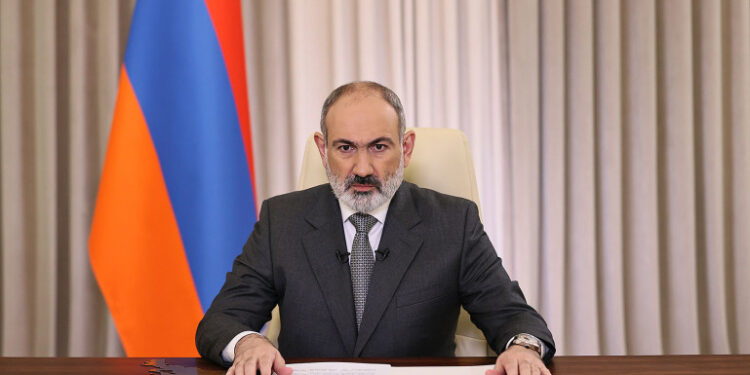 «Եկեք մայթն ու փողոցը չխլենք ինքներս մեզնից. դիմեք համապատասխան մարմիններին, եթե տեսնում եք քանդում են նորոգված ասֆալտը».  Փաշինյան