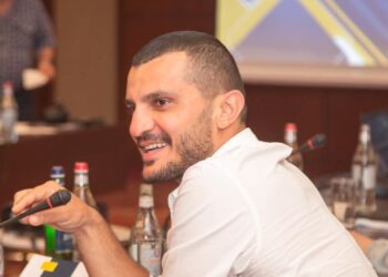 Կենտրոնի թաղապետն իր բիզնեսը հավատարմագրային կառավարման է հանձնել պետգնումների մագնատ ՍՊԸ-ին. «Ժողովուրդ»