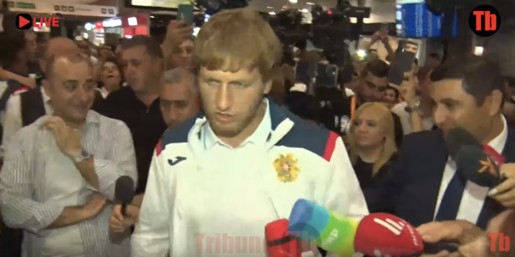 Անհնար է Հայաստանի դրոշի տակ չմրցեմ, բայց առաջարկներ կան. Արթուր Ալեքսանյան. տեսանյութ