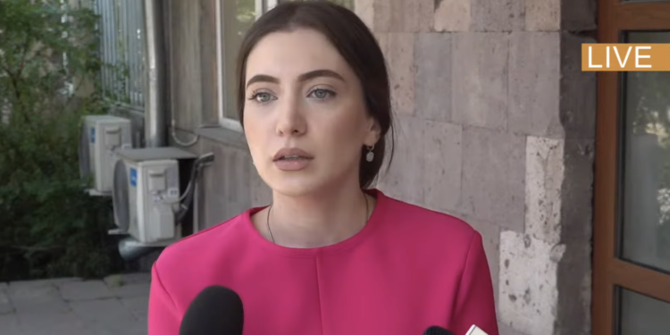 «Դոլմազյանը ԲԴԽ-ում հնազանդությամբ ընդունեց, որ 3 ամիսը մեկ  կերկարացնի Աշոտյանի կալանքի ժամկետը». Աննա Մկրտչյան