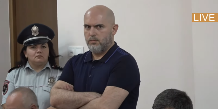 «Իմ կալանքը Նիկոլ Փաշինյանի վախի և ոխի արտահայտումն է, վարչապետ է, բայց նախանձում է անգամ Էդմոն Մարուքյանին». Աշոտյան