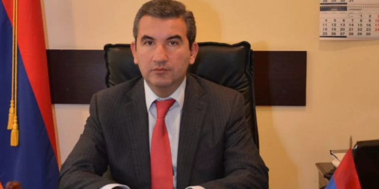 ՏՄՊՊՀ նախկին նախագահ Արտակ Շաբոյանին և ընտանիքին դատախազություն են հրավիրել