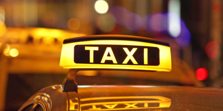 Երևանում տաքսու վարորդն ատրճանակի սպառնալիքով ուղևորից գումար է վերցրել