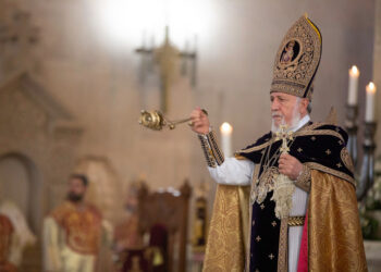 Իշխանությունները եկեղեցու դեմ նոր սադրանք են կազմակերպում. «Հրապարակ»