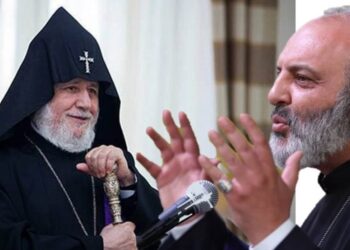 Ամենայն Հայոց կաթողիկոս Գարեգին Բ-ն այցելել է «Իզմիրլյան» ԲԿ-ում բուժում ստացող Բագրատ Սրբազանին. ArmLur