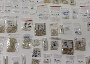 ՊԵԿ-ը բացահայտել է օդային ճանապարհով ադամանդների ներկրման մաքսանենգության դեպք