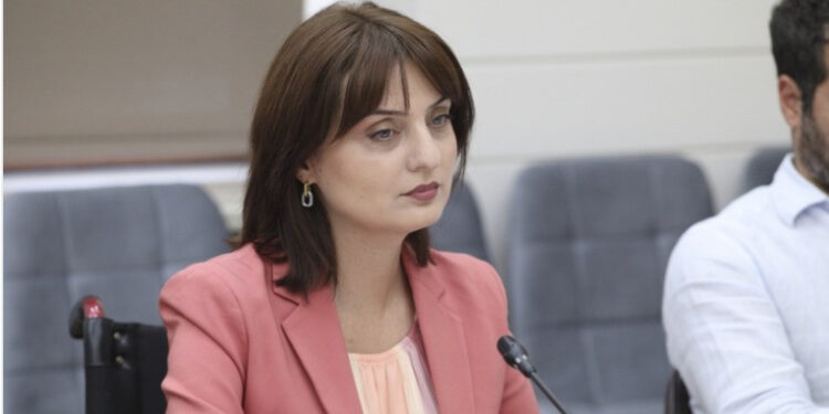 16 տարին լրացած անձն իրավունք կունենա ստանալ տեղեկություն իր առողջական վիճակի մասին. օրենքի նախագիծը քննարկվել է առաջին ընթերցմամբ