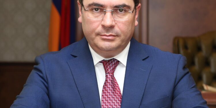 «Հիմնական դասը, որը մենք պետք է քաղեինք, պարտության խորհրդանիշներից ազատվելու անհրաժեշտության գիտակցումն էր». Անանյան