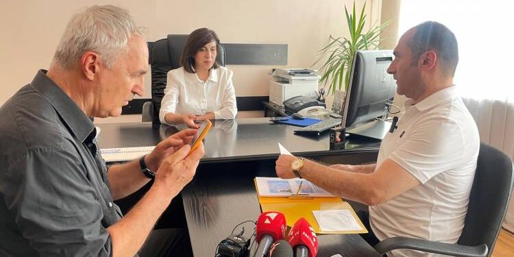 Արևմտամետ ուժերի և գործիչների խումբն իրավունք է ստացել ստորագրահավաք սկսել. «Հրապարակ»