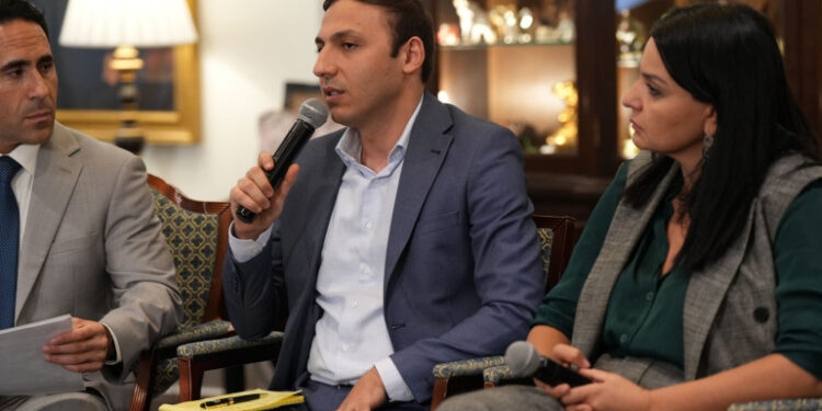 Արցախի ՄԻՊ-ը ԱՄՆ-ում խոսել է Ադրբեջանում պահվող հայ ռազմագերիների և պատանդների ազատ արձակման մասին