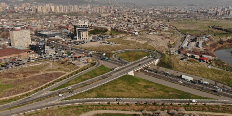 Իսակովի պողոտայում և հարակից փողոցներում երթևեկությունը ծանրաբեռնվել է. ՆԳՆ