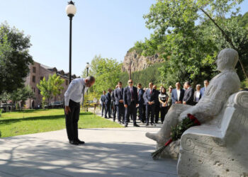 Փաշինյանը Ջերմուկում ծանոթացել է Վազգեն Սարգսյանի անվան զբոսայգու և Ազատամարտիկների պուրակում իրականացվող բարեկարգման աշխատանքներին