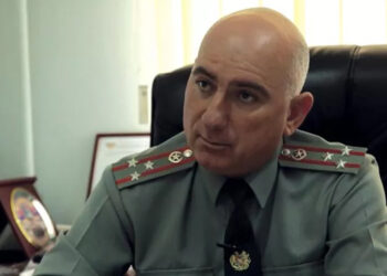 5-րդ բանակային կորպուսի հրամանատարին ազատելուց առաջ կորպուսում ներքին տարաձայնություն է եղել. բանը հասել է անեծքներին. «Ժողովուրդ»