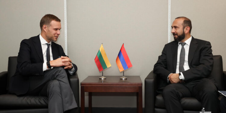 Մենք ակտիվորեն խորացնում ենք ԵՄ հետ համագործակցությունը և գնահատում ենք այս ճանապարհին Լիտվայի անկեղծ աջակցությունը. Միրզոյանը՝ Լանդսբերգիսին