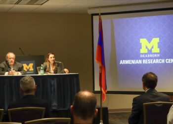 Մակունցը Միչիգանի համալսարանում ներկայացրել է «Խաղաղության խաչմերուկ» նախաձեռնությունը