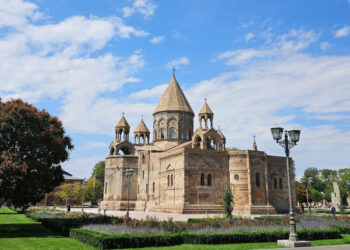 Մայր Աթոռը հրապարակել է Մյուռոնօրհնեքի և Մայր Տաճարի վերաօծման արարողությունների ժամանակացույցը