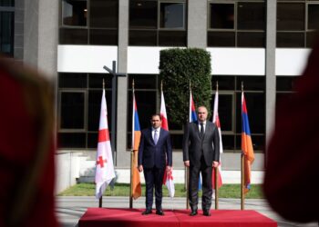 Վրաստանի պաշտպանության նախարարությունում տեղի է ունեցել Սուրեն Պապիկյանի դիմավորման հանդիսավոր արարողությունը