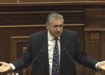 «Եթե ՊԲ-ն չէր ենթարկվում ՀՀ իշխանություններին, ինչպե՞ս Փաշինյանը թուղթ ստորագրեց, որ Քարվաճառից դուրս գան, դե թող մի թուղթ էլ ստորագրի, որ Իսրայելը Գազայից դուրս գա». Խաչատրյան