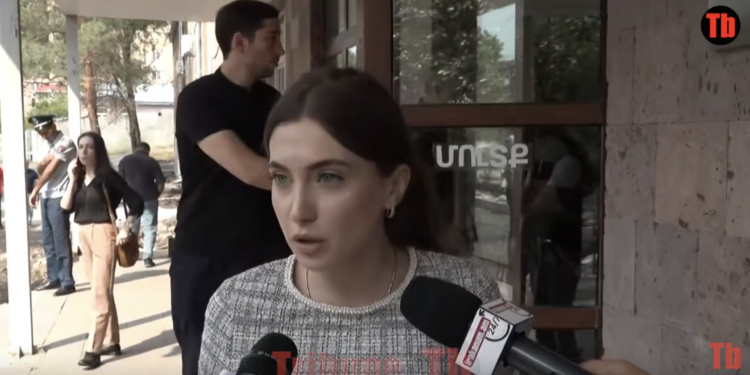 Ասում ես աղդամցի Ալեն՝ վիրավորանք ա, բայց նուռը ձեռքը ասում էր՝ իմ հայրենիքն ա. Աննա Մկրտչյան. տեսանյութ