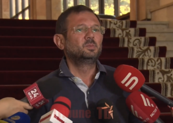 Դիվանագիտական սկանդալ կար բրոշյուրում, որը Փաշինյանը բաժանում էր. Գեղամ Մանուկյան. տեսանյութ