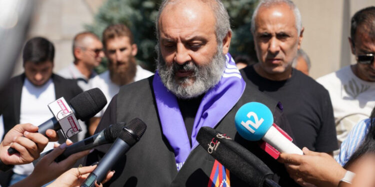 «Արցախի կորուստը մեզ պետք է պայքարի մղի, անկախ նրանից, թե այս իշխանությունն ինչ կասի». Բագրատ Սրբազան