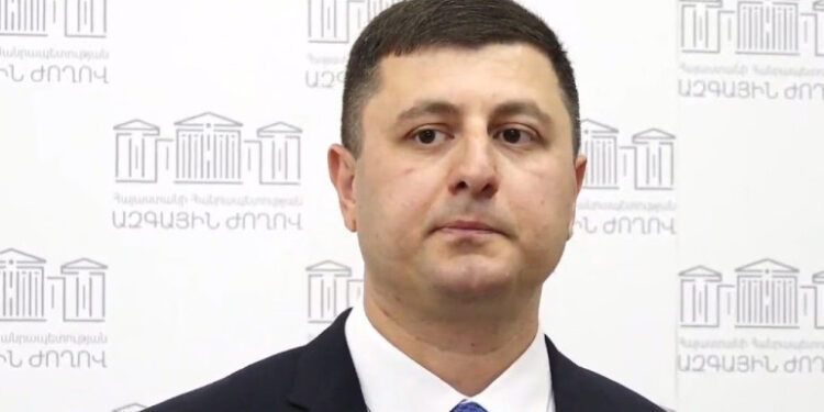 «Իշխանությունն իր ուժերը մոբիլիզացրել է, որպեսզի Արցախի հետ տեղի ունեցածի պատասխանատվությունը բաշխի բացառապես արցախցիների վրա»․ Տ. Աբրահամյան