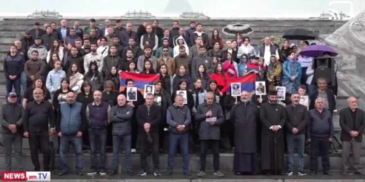 Զոհվածների ծնողները այսօր ժամը 23։00-ից լինելու են Եռաբլուրում. կոչ են անում միանալ