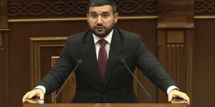 «Ձեր ստորագրած ամեն մի փաստաթուղթը միտված է՝ ՀՀ-ն մտնի ՌԴ կամ միութենական կազմի մեջ». Վահագն Ալեքսանյան