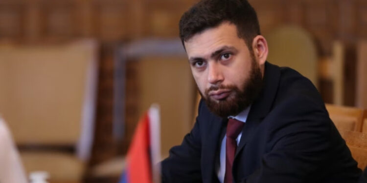 «Կարս-Գյումրի երկաթգիծը կարող է նոր դարպաս դառնալ Հայաստանի համար դեպի Եվրոպա, Թուրքիայի համար՝ դեպի Կենտրոնական Ասիա, Չինաստան». ԱԳ փոխնախարար