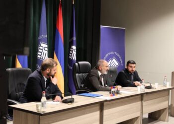 «Մինչ տարածաշրջանում ակտիվ քննարկումներ են հայ-ադրբեջանական հարաբերությունների վերաբերյալ, Փաշինյանը պատրաստվում է հաջորդ ընտրություններին». «Հրապարակ»
