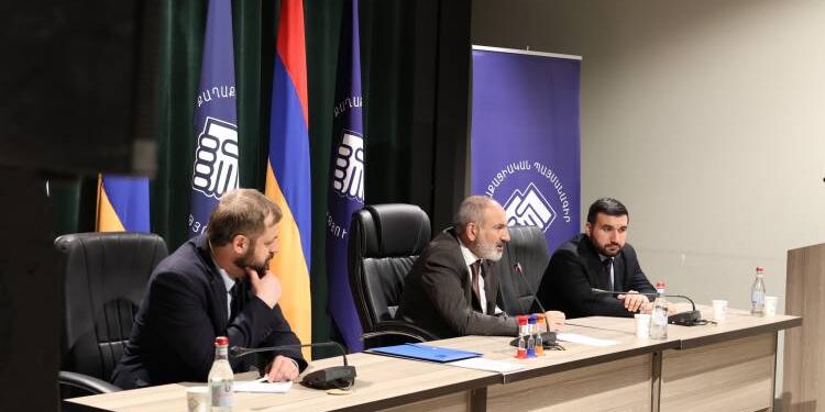 «Մինչ տարածաշրջանում ակտիվ քննարկումներ են հայ-ադրբեջանական հարաբերությունների վերաբերյալ, Փաշինյանը պատրաստվում է հաջորդ ընտրություններին». «Հրապարակ»