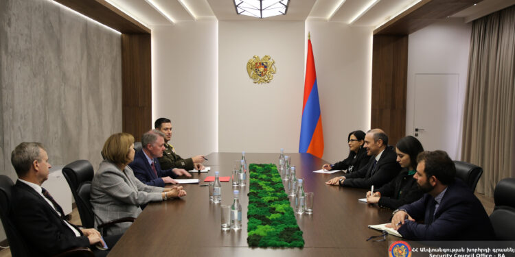 ՀՀ ԱԽ քարտուղարն ու Պատրիկ Պրայորը քննարկել են տարածաշրջանային անվտանգային իրավիճակին առնչվող հարցեր