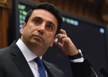 Հարկերի մասին սեմինարի ընթացքում Նիկոլ Փաշինյանը մոռացավ հիշել Ալեն Սիմոնյանին. «Ժողովուրդ»