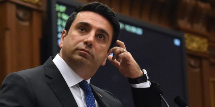 Հարկերի մասին սեմինարի ընթացքում Նիկոլ Փաշինյանը մոռացավ հիշել Ալեն Սիմոնյանին. «Ժողովուրդ»