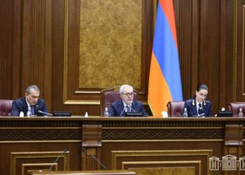 Անդրանիկ Քոչարյանին ԱԺ պաշտպանության հանձնաժողովի ղեկավարի պաշտոնից հետկանչի մտադրություն կա. «Հրապարակ»