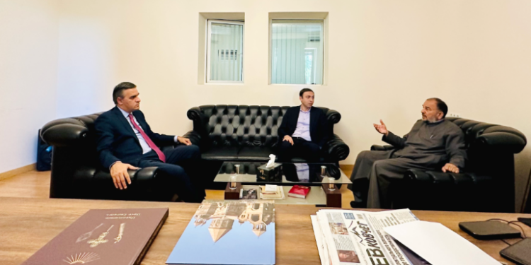 Արման Թաթոյանը, Գեղամ Ստեփանյանը և Արցախի թեմի առաջնորդը քննարկել են արցախահայերի իրավունքներին վերաբերող հարցեր