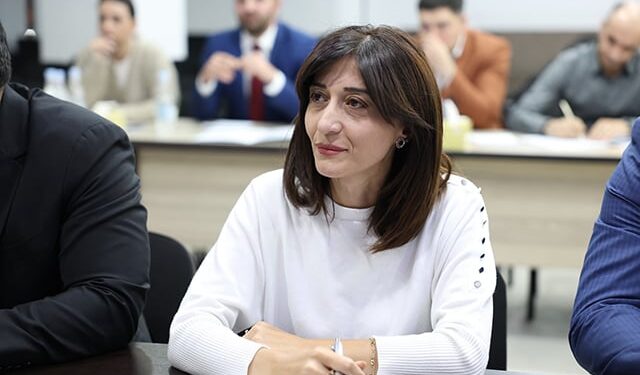 Արփի Դավոյանին դաժանորեն ստորացրել ու «գցել են» սեփական թիմակիցները. մանրամասներ՝ ՔՊ վարչության սկանդալային նիստից. 168.am