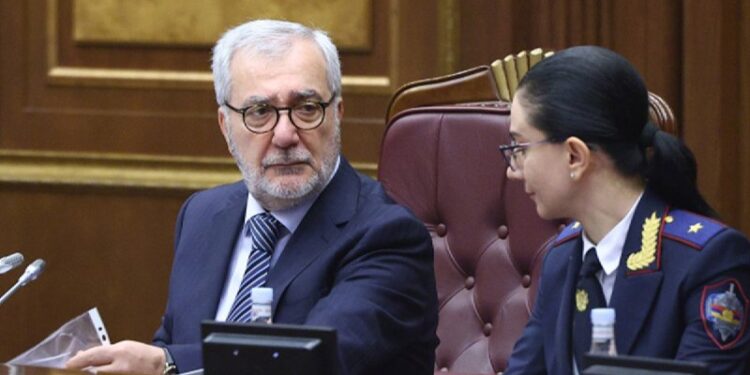 Դատախազը պատժում է միայն ընդդիմադիրներին. «Ժողովուրդ»