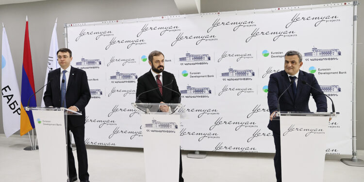 Հայր և Որդի Երեմյաններ ՍՊԸ-ից պետական կառույցները 1 ամսում 2 մլն դրամի գնում են կատարել․ կրկին մեկ անձից գնման սկզբունքով. «Ժողովուրդ»