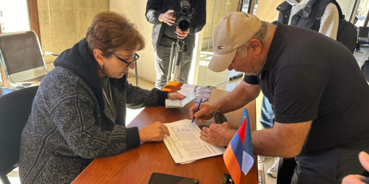 Եվրաքվեին կհաջողվի՞ հավաքել անհրաժեշտ 50 հազար և ավելի ստորագրություն. «Փաստ»