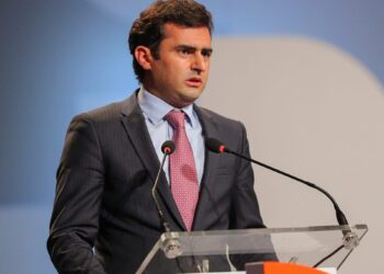 «Եթե տիեզերքում կա գեթ մեկ ճշմարտություն, ապա դա սերն է. այս պահին ես սա զգում եմ և ցանկացա կիսվել ձեզ հետ». Հակոբ Արշակյան