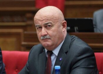 «Էդ պարսկուհու գեղեցկությունդ չլիներ, շատ ավելի խիստ կարտահայտվեի». Հովիկ Աղազարյանը՝ լրագրողին