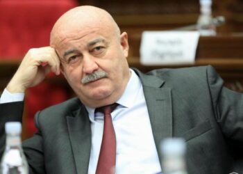 «Ադրբեջանը ՀՀ օկուպացված տարածքներում կարող է 10 տարի էլ, 20 տարի էլ մնալ, 7 իշխանություն փոխվի, 7 Բագրատ, դեռ կմնան». Հովիկ Աղազարյան