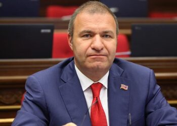 Գլխավոր դատախազությունը պահանջում է ՀՀ ԱԺ նախկին փոխնախագահ Միքայել Մելքումյանից բռնագանձել 15 անշարժ գույք, 315 միլիոն դրամ