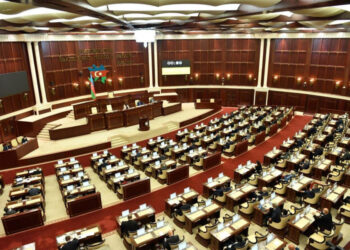 Բաքուն Եվրախորհրդարանի ընդունած բանաձևն իր ներքին գործերին միջամտելու փորձ է որակել և մեղադրել ՀՀ «ռազմականացումը» խրախուսելու մեջ