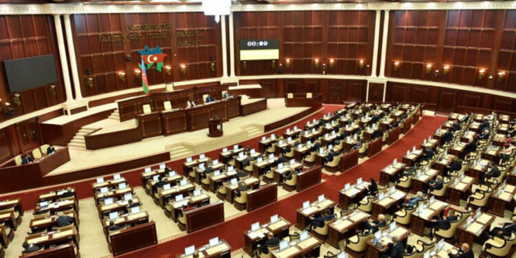 Բաքուն Եվրախորհրդարանի ընդունած բանաձևն իր ներքին գործերին միջամտելու փորձ է որակել և մեղադրել ՀՀ «ռազմականացումը» խրախուսելու մեջ