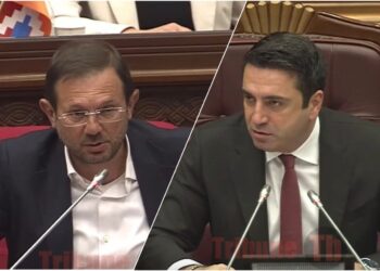 «Պահե՛ք ձեզ որպես Աժ նախագահ»,«Ձեր հետևում նստած պատգամավորին չեք նկատում, ԱԺ նախագահին նկատո՞ւմ եք». տեսանյութ